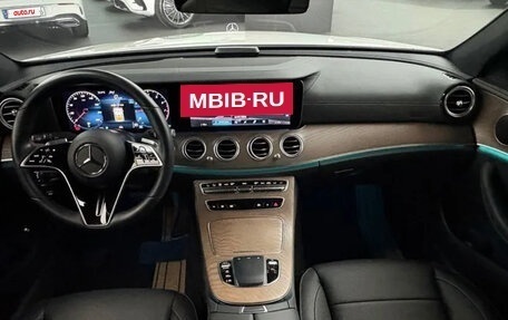 Mercedes-Benz E-Класс, 2021 год, 2 999 000 рублей, 8 фотография