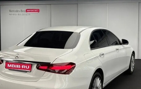 Mercedes-Benz E-Класс, 2021 год, 2 999 000 рублей, 3 фотография
