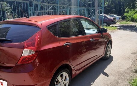 Hyundai Solaris II рестайлинг, 2012 год, 830 000 рублей, 2 фотография