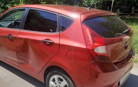 Hyundai Solaris II рестайлинг, 2012 год, 830 000 рублей, 5 фотография