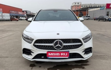 Mercedes-Benz A-Класс, 2022 год, 1 990 000 рублей, 2 фотография
