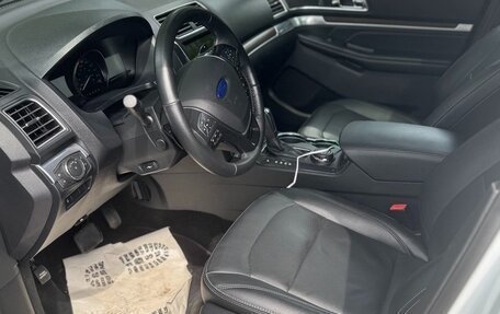 Ford Explorer VI, 2016 год, 2 650 000 рублей, 7 фотография