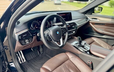 BMW 5 серия, 2018 год, 3 575 000 рублей, 26 фотография