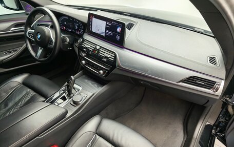BMW 5 серия, 2021 год, 6 500 000 рублей, 9 фотография