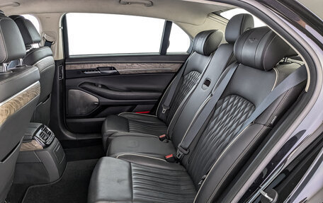 Genesis G90 I рестайлинг, 2021 год, 5 890 000 рублей, 18 фотография