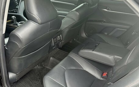 Toyota Camry, 2019 год, 2 410 000 рублей, 9 фотография