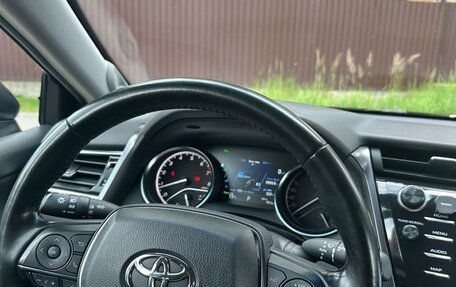 Toyota Camry, 2019 год, 2 410 000 рублей, 13 фотография