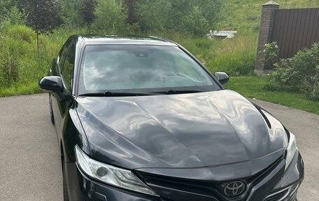 Toyota Camry, 2019 год, 2 410 000 рублей, 2 фотография