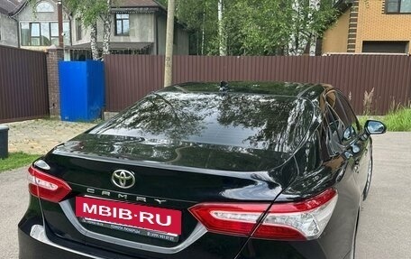 Toyota Camry, 2019 год, 2 410 000 рублей, 6 фотография