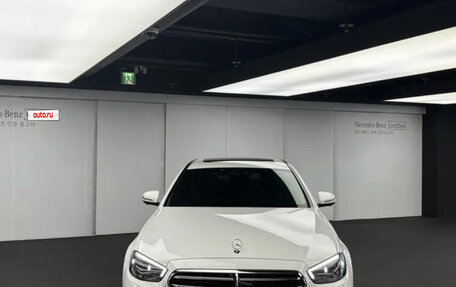 Mercedes-Benz E-Класс, 2021 год, 2 999 000 рублей, 2 фотография