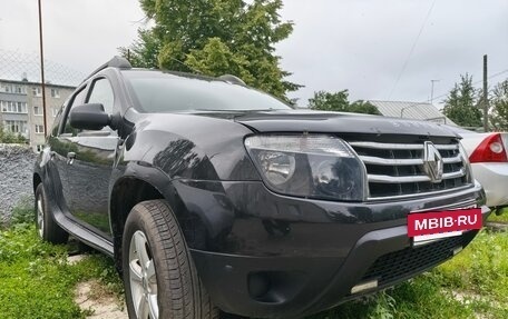 Renault Duster I рестайлинг, 2014 год, 950 000 рублей, 2 фотография