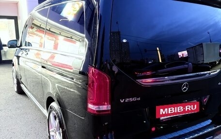 Mercedes-Benz V-Класс, 2019 год, 5 480 000 рублей, 17 фотография
