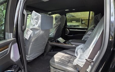 Cadillac Escalade V, 2025 год, 18 990 000 рублей, 14 фотография