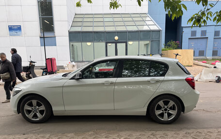 BMW 1 серия, 2011 год, 900 000 рублей, 3 фотография