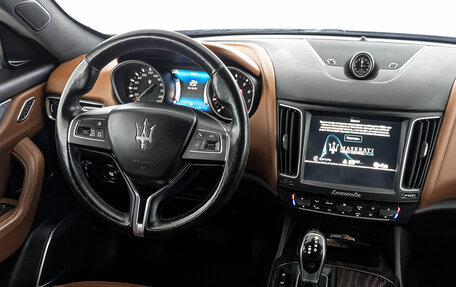 Maserati Levante I, 2017 год, 3 798 000 рублей, 30 фотография