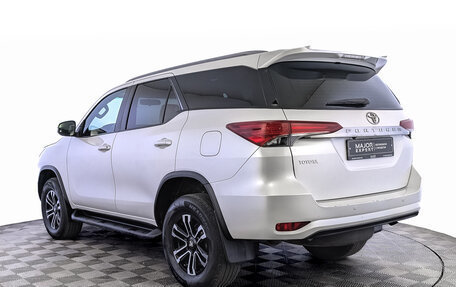 Toyota Fortuner II, 2019 год, 3 000 000 рублей, 7 фотография