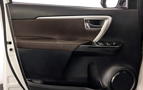 Toyota Fortuner II, 2019 год, 3 000 000 рублей, 19 фотография