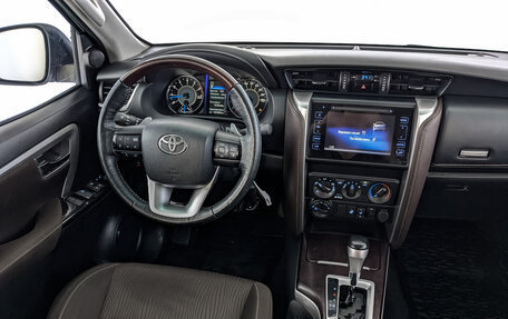 Toyota Fortuner II, 2019 год, 3 000 000 рублей, 29 фотография