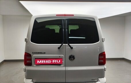 Volkswagen Caravelle T6 рестайлинг, 2018 год, 2 849 000 рублей, 4 фотография