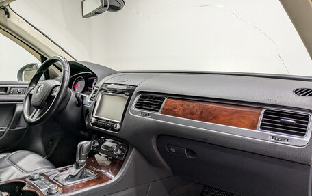 Volkswagen Touareg III, 2015 год, 2 935 000 рублей, 11 фотография