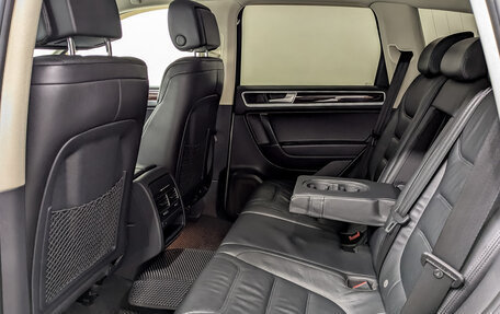 Volkswagen Touareg III, 2015 год, 2 935 000 рублей, 12 фотография