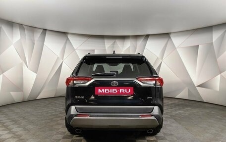 Toyota RAV4, 2021 год, 4 090 000 рублей, 8 фотография