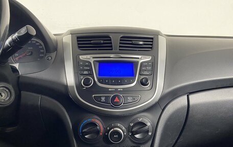 Hyundai Solaris II рестайлинг, 2011 год, 699 000 рублей, 18 фотография