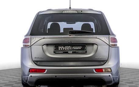 Mitsubishi Outlander III рестайлинг 3, 2013 год, 1 195 000 рублей, 6 фотография