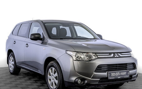Mitsubishi Outlander III рестайлинг 3, 2013 год, 1 195 000 рублей, 3 фотография