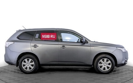 Mitsubishi Outlander III рестайлинг 3, 2013 год, 1 195 000 рублей, 4 фотография
