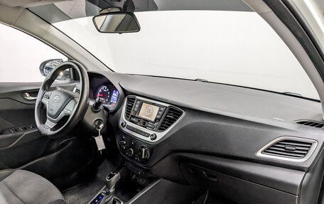 Hyundai Solaris II рестайлинг, 2018 год, 1 125 000 рублей, 11 фотография