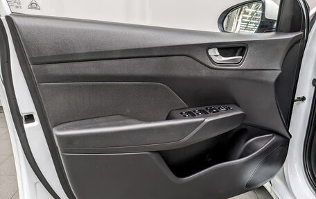 Hyundai Solaris II рестайлинг, 2018 год, 1 125 000 рублей, 19 фотография