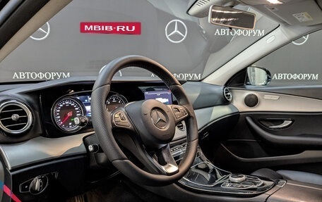 Mercedes-Benz E-Класс, 2018 год, 2 250 000 рублей, 15 фотография