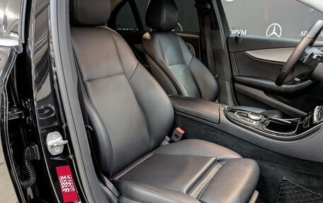 Mercedes-Benz E-Класс, 2018 год, 2 250 000 рублей, 23 фотография