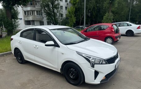KIA Rio IV, 2022 год, 1 399 000 рублей, 6 фотография