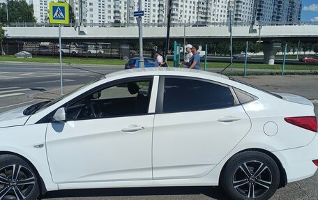 Hyundai Solaris II рестайлинг, 2016 год, 690 000 рублей, 5 фотография