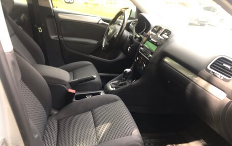 Volkswagen Golf VI, 2011 год, 895 000 рублей, 13 фотография