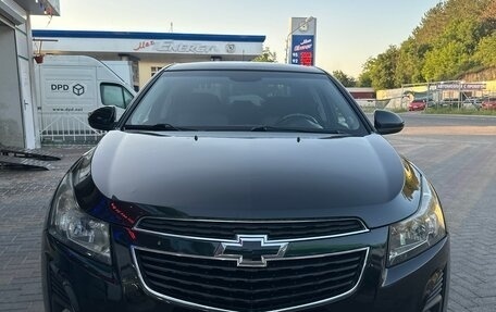 Chevrolet Cruze II, 2013 год, 800 000 рублей, 10 фотография