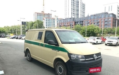 Volkswagen Transporter T6 рестайлинг, 2017 год, 1 220 000 рублей, 8 фотография