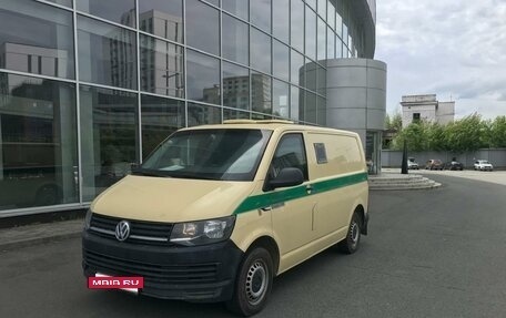 Volkswagen Transporter T6 рестайлинг, 2017 год, 1 220 000 рублей, 2 фотография