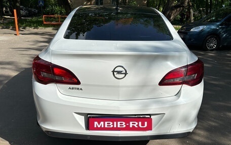 Opel Astra J, 2013 год, 800 000 рублей, 6 фотография