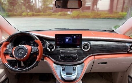Mercedes-Benz Vito, 2022 год, 4 500 000 рублей, 4 фотография