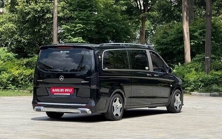 Mercedes-Benz Vito, 2022 год, 4 500 000 рублей, 9 фотография