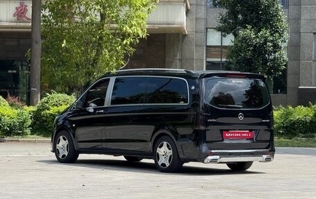 Mercedes-Benz Vito, 2022 год, 4 500 000 рублей, 11 фотография