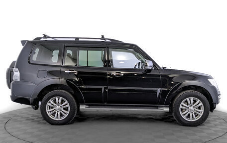 Mitsubishi Pajero IV, 2017 год, 2 990 000 рублей, 4 фотография