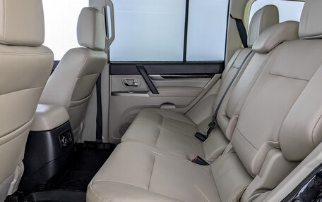 Mitsubishi Pajero IV, 2017 год, 2 990 000 рублей, 12 фотография