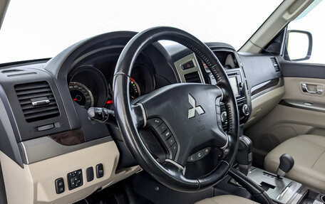 Mitsubishi Pajero IV, 2017 год, 2 990 000 рублей, 16 фотография