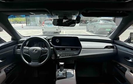Lexus ES VII, 2021 год, 3 070 000 рублей, 8 фотография