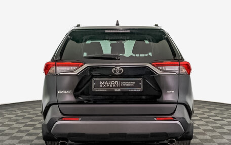 Toyota RAV4, 2021 год, 3 100 000 рублей, 6 фотография