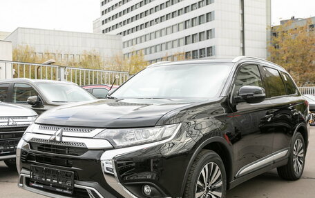 Mitsubishi Outlander III рестайлинг 3, 2022 год, 3 490 000 рублей, 1 фотография
